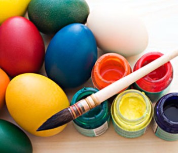 DIY: 3x Eieren schilderen voor Pasen met kinderen - Kelly Caresse